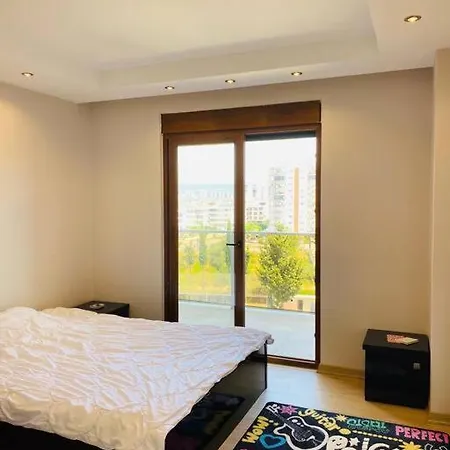 Apartment Konaklar Bolgesinde Denize Yakin Luks Dublex Daire