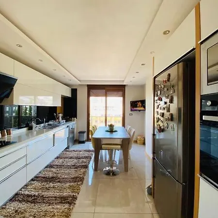 Konaklar Bolgesinde Denize Yakin Luks Dublex Daire Apartment Antalya