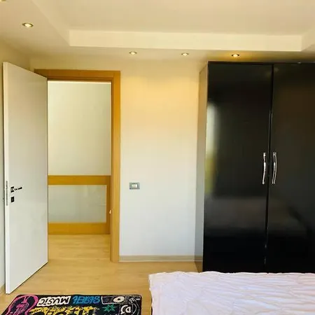 Konaklar Bolgesinde Denize Yakin Luks Dublex Daire * Antalya